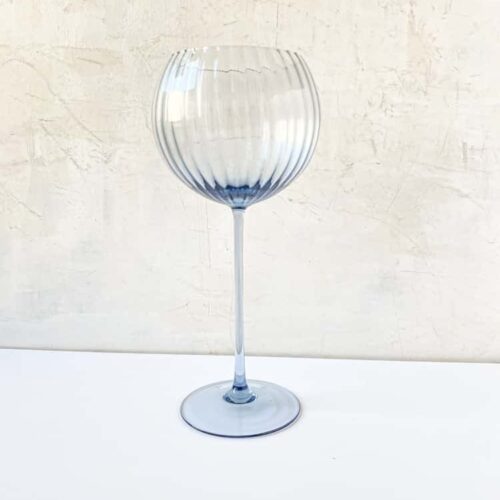 lyon rødvinsglas i blue smoke,wineglass, handblown, glas, remix by sofie,anna von lipa vinglas, rødvinglas, vinglas, mundblæst vinglas, vinglas, lyon vinglas, anna von lipa glas