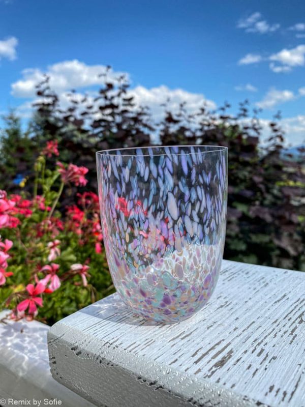 Confetti glas pastello, ,splash glas, anna von lipa big splash, opal glas, opaline glas, bohemian glasses, handblown glasses, mundblæste glas, glas med opal spots, remix by sofie, anna von lipa forhandler