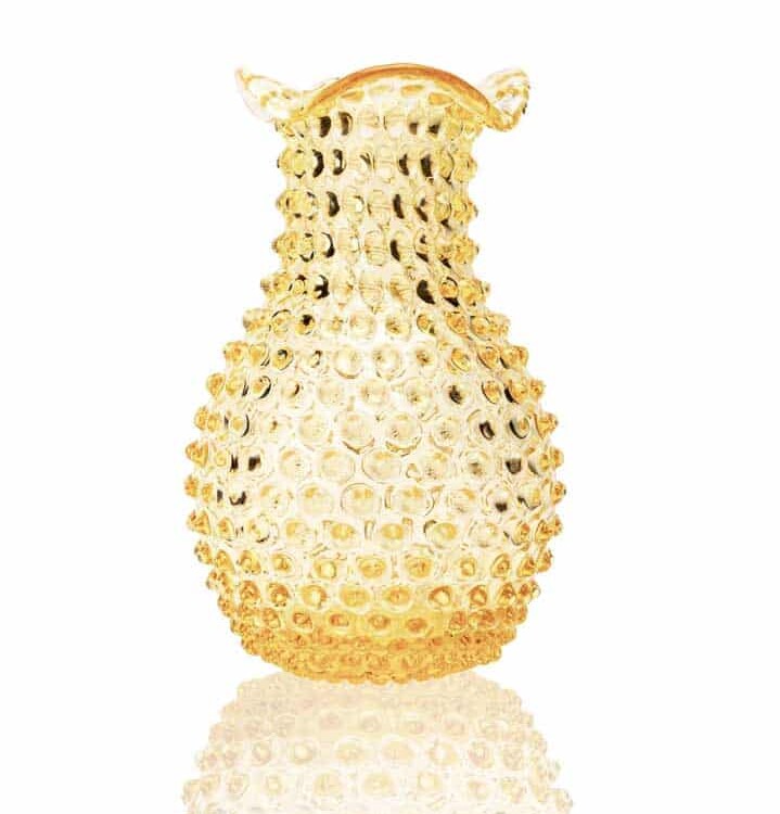 blonde vase, laze vase, anna von lipa, Remix by Sofie, anna von lipa glas, mundblæste glas, handblown glass, glas, farvede glas,