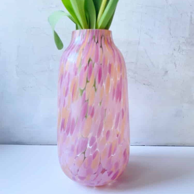 confetti vase i abricot i mundblæst glas - anna von lipa