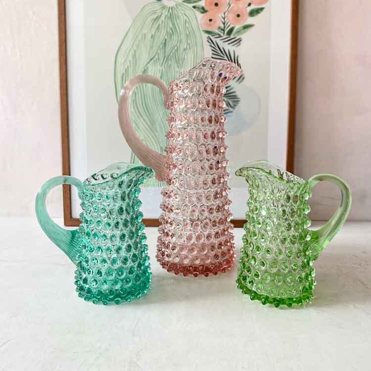 eiffiel kande, høj kande, anna von lipa kande, anna von lipa glas, pindsvine kande høj, anne von lipa forhandler, remix by sofie, kander, glas kander, hobnail glass, pinapple glass, kande pindsvineglas,, anna von lipa forhandler