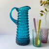 aqua marine, mørk aqua, kande, borddækning, vandkande med hank,remix by sofie, anna von lipa kande, anna von lipa pindsvine kande, pindsvinekande, pindsvinekande, pindsvine kande,hobnail jug, hobnailglass, pindsvineglas kande, anna von lipa høj kande, eiffel kande, anna von lipa glas, anna von lipa forhandler