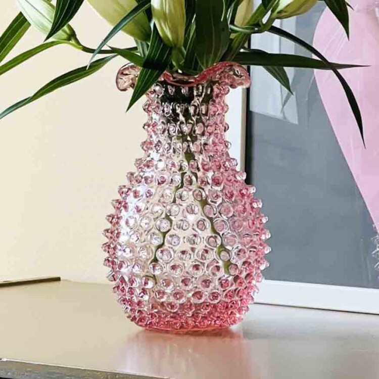 blonde vase, laze vase, anna von lipa, Remix by Sofie, anna von lipa glas, mundblæste glas, handblown glass, glas, farvede glas,