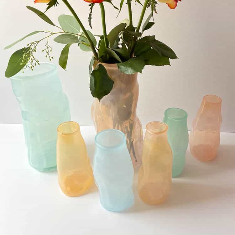 marie retpen vase, vaser, blomster vase, mundblæst glas, blomstervasemundblæst vase, krøl vase, vase i organisk form,