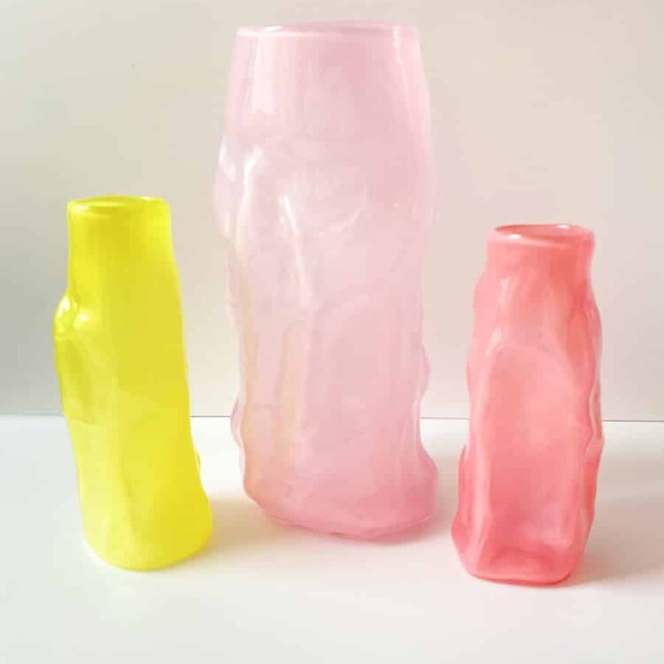 marie retpen vase, vaser, blomster vase, mundblæst glas, blomstervasemundblæst vase, krøl vase, vase i organisk form, krølvase, remix by sofie