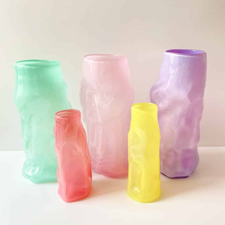 marie retpen vase, vaser, blomster vase, mundblæst glas, blomstervasemundblæst vase, krøl vase, vase i organisk form, krølvase, remix by sofie