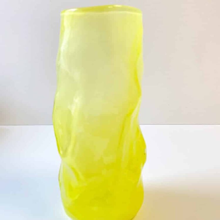 marie retpen vase, vaser, blomster vase, mundblæst glas, blomstervasemundblæst vase, krøl vase, vase i organisk form, krølvase, remix by sofie