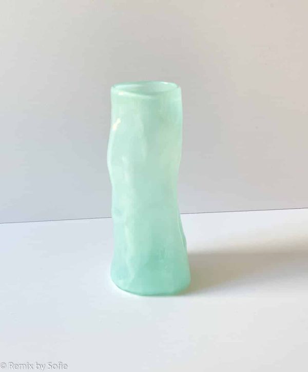 marie retpen vase, vaser, blomster vase, mundblæst glas, blomstervasemundblæst vase, krøl vase, vase i organisk form, krølvase, remix by sofie