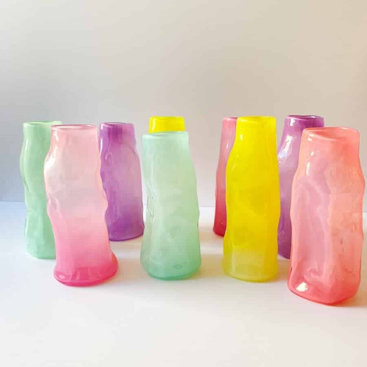 marie retpen vase, vaser, blomster vase, mundblæst glas, blomstervasemundblæst vase, krøl vase, vase i organisk form, krølvase, remix by sofie