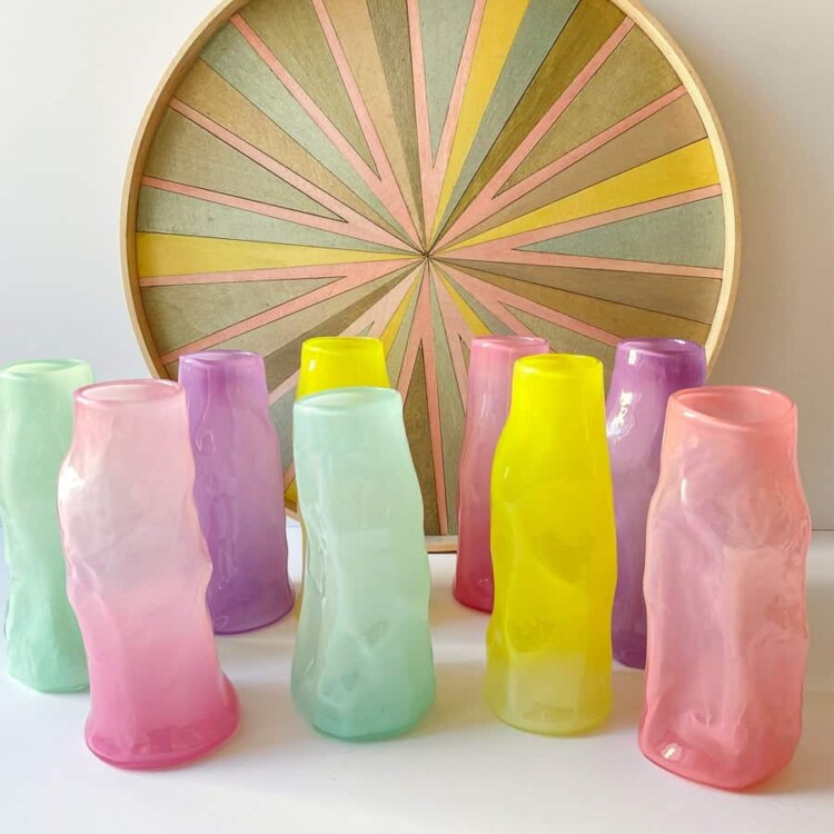 marie retpen vase, vaser, blomster vase, mundblæst glas, blomstervasemundblæst vase, krøl vase, vase i organisk form, krølvase, remix by sofie