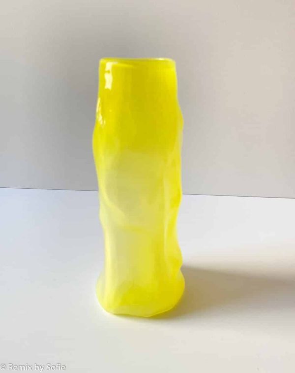 marie retpen vase, vaser, blomster vase, mundblæst glas, blomstervasemundblæst vase, krøl vase, vase i organisk form, krølvase, remix by sofie