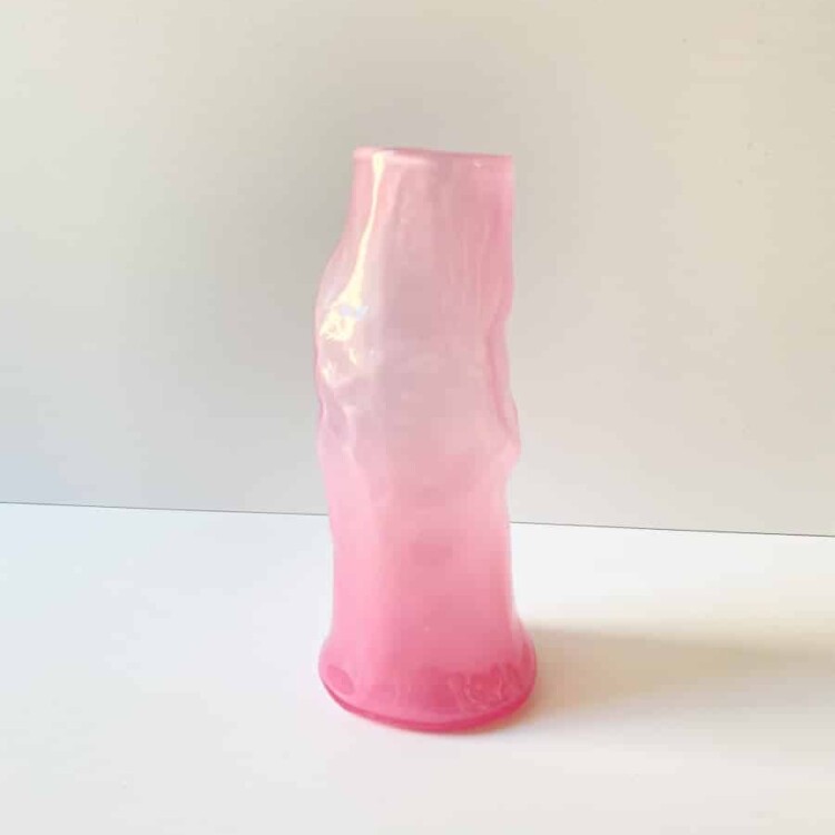 marie retpen vase, vaser, blomster vase, mundblæst glas, blomstervasemundblæst vase, krøl vase, vase i organisk form, krølvase, remix by sofie