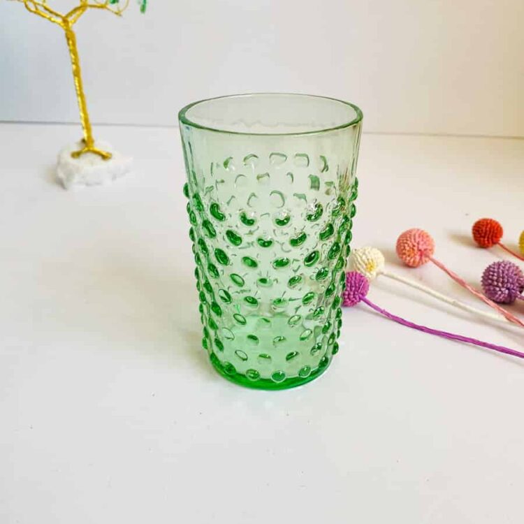 remix by sofie, anna von lipa pindsvine vandglas glas, anna von lipa, anna von lipa pindsvine glas, pindsvineglas, vandglas, drikkeglas, glas i pindsvineglasanna von lipa pindsvine glas, hobnail glasses,,Pindsvineglas i lysegrøn