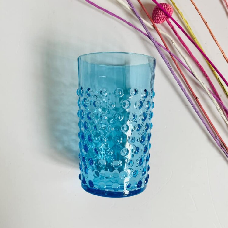 pindsvine glas i mørk aqua