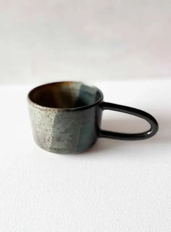 trine lise keramik, rillet kop, kop, hånddrejet kop, keramik kop, te kop, kaffe kop, latte kop, kop med hank, trine lise keramik, cappucino kop, stentøj kop, ceramic cup, mug,