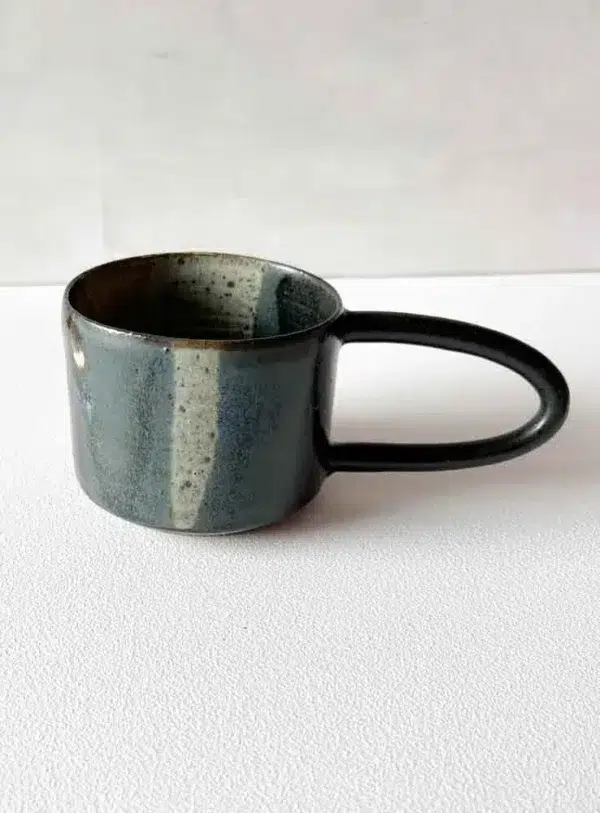 trine lise keramik op, hånddrejet kop, keramik kop, te kop, kaffe kop, latte kop, kop med hank, trine lise keramik, cappucino kop, stentøj kop, ceramic cup, mug,