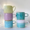 trine lise keramik, rillet kop, kop, hånddrejet kop, keramik kop, te kop, kaffe kop, latte kop, kop med hank, trine lise keramik, cappucino kop, stentøj kop, ceramic cup, mug,