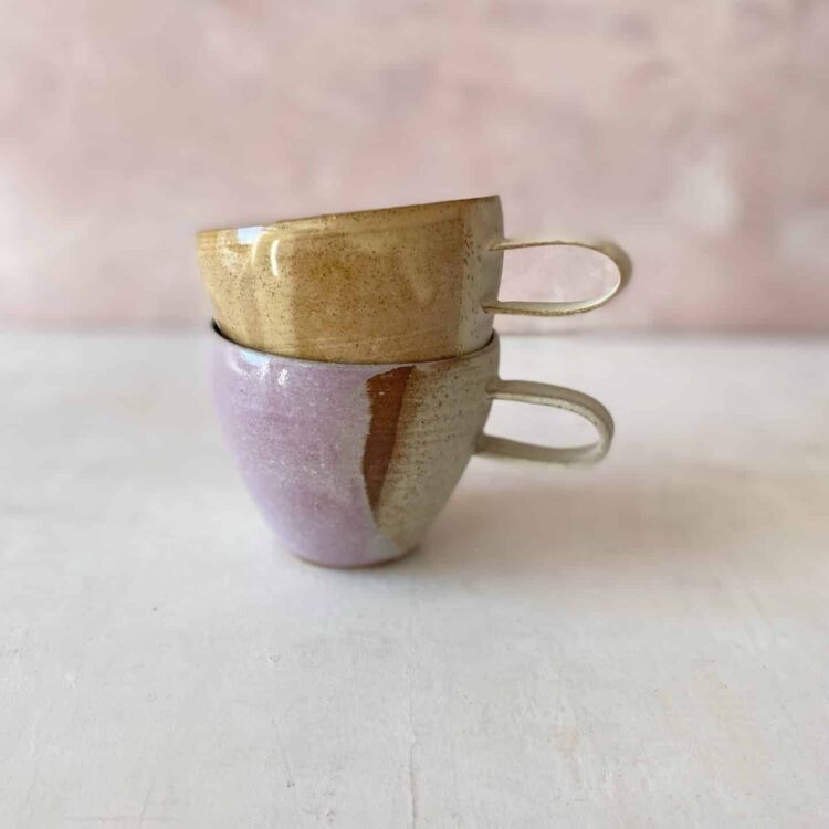 kop, anne kop, anne koppen, hånddrejet kop, keramik kop, te kop, kaffe kop, latte kop, kop med hank, trine lise keramik, cappucino kop, stentøj kop, ceramic cup, mug,