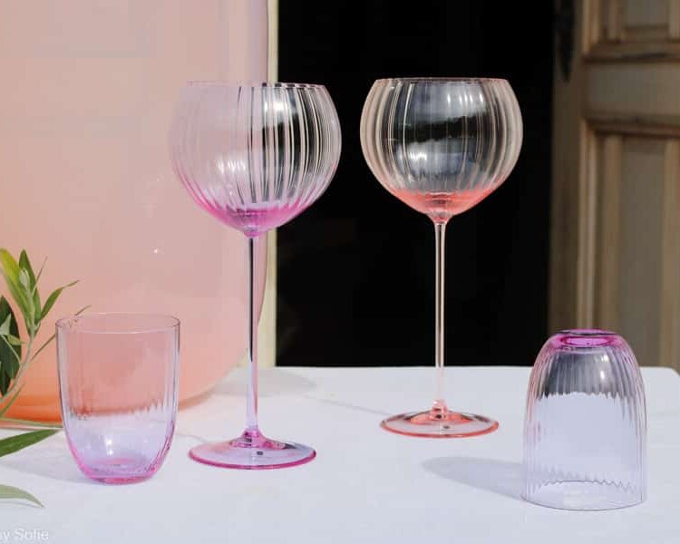 wineglass, handblown, lyserødt glas, remix by sofie,anna von lipa vinglas, rødvinglas, vinglas, mundblæst vinglas, vinglas, lyon vinglas