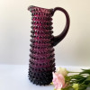 mørk violet kande, borddækning, vandkande med hank,remix by sofie, anna von lipa kande, anna von lipa pindsvine kande, pindsvinekande, pindsvinekande, pindsvine kande,hobnail jug, hobnailglass, pindsvineglas kande, anna von lipa høj kande, eiffel kande, anna von lipa glas, anna von lipa forhandler