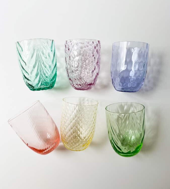 anna von lipa, Remix by Sofie, anna von lipa glas, mundblæste glas, handblown glass, glas, drikkeglas, vandglas, farvede glas, mix og matck glas, mix & matck glas, tumbler, wawe glas, swirk glas, harlekin glas, spiral glas, bambus glas, oliveglas, borddækning, anna von lipa glas, anna von lipa forhandler