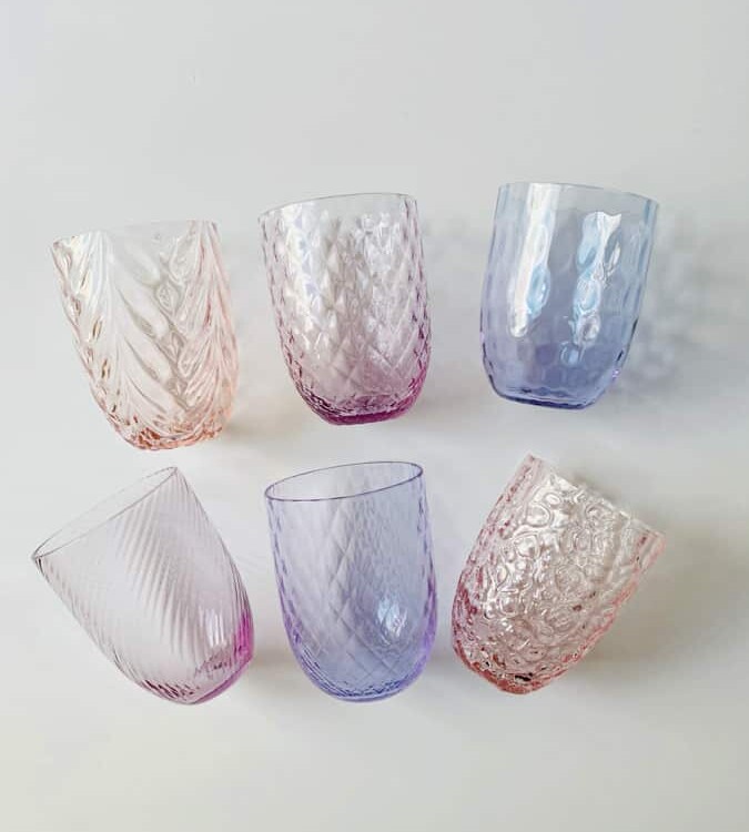 anna von lipa, Remix by Sofie, anna von lipa glas, mundblæste glas, handblown glass, glas, drikkeglas, vandglas, farvede glas, mix og matck glas, mix & matck glas, tumbler, wawe glas, swirk glas, harlekin glas, spiral glas, bambus glas, oliveglas, borddækning, anna von lipa glas, anna von lipa forhandler