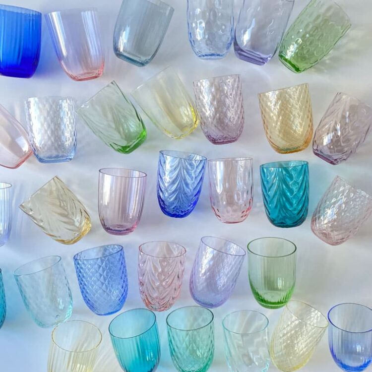 anna von lipa, Remix by Sofie, anna von lipa glas, mundblæste glas, handblown glass, glas, drikkeglas, vandglas, farvede glas, mix og matck glas, mix & matck glas, tumbler, wawe glas, swirk glas, harlekin glas, spiral glas, bambus glas, oliveglas, borddækning, anna von lipa glas, anna von lipa forhandler