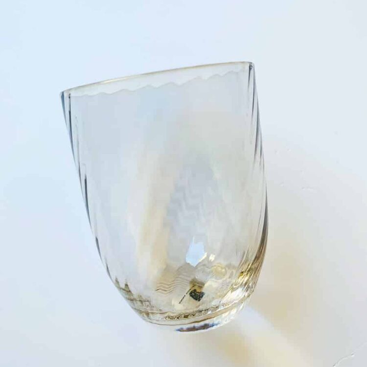 anna von lipa mix & match, swil glas, wawe glas, harlekin glas, tumbler, vand glas, drikkeglas, drinking glass, farvet glas, boliginteriør, borddækning, glas fra anna von lipa