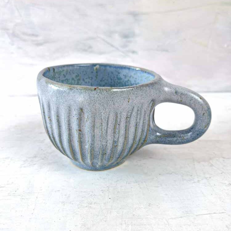 mia lindbirk, håndlavede kopper, keramik kop, kop, kop med hank, ceramiccups, handmade, made in denmark, design in denmark,