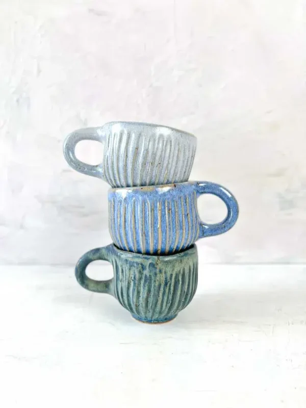 mia lindbirk, håndlavede kopper, keramik kop, kop, kop med hank, ceramiccups, handmade, made in denmark, design in denmark,