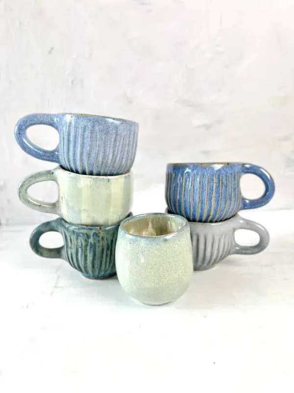 mia lindbirk, håndlavede kopper, keramik kop, kop, kop med hank, ceramiccups, handmade, made in denmark, design in denmark,