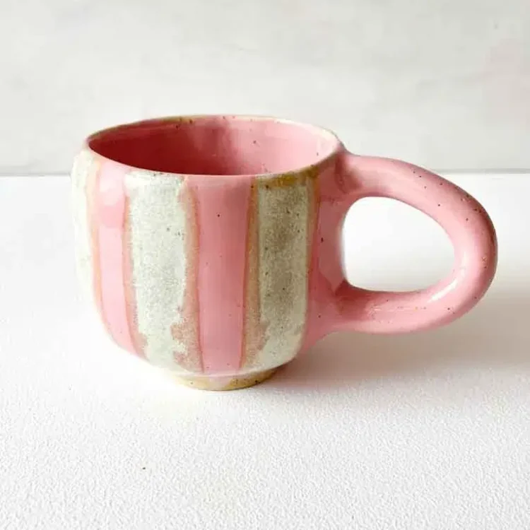 keramik kop, keramik kopper, keramik krus, kop med hank, kop uden hank, espresso , kop, cortadokop, kop, kopper, remix by sofieHygge kop brede riller lysegul, kop i lysegul, keramik kop, ceramic cups, yellow kop, remix by sofie, mia lindbirk