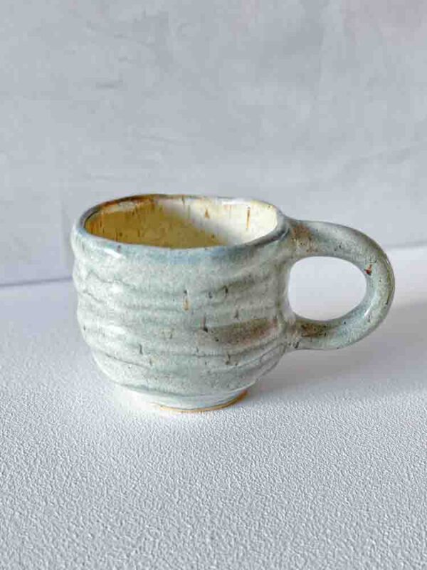 hygge kop, mug, ceramic cup, handmade ceramic, kop, kaffe kop kop til chokolade, hygge kop kop, håndlavet keramik, håndlavet keramik kopper, kop, mia lindbirk, remix by sofie