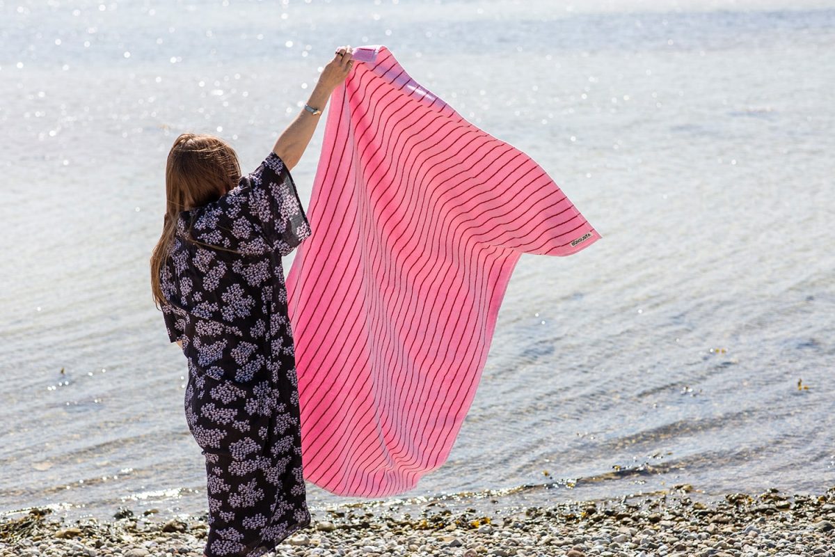 remix by sofie, bongusta, håndklæde, badehåndklæde, badeværelse, økologisk bomuld, strandhåndklæde