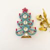 rhinstens juletræ, rhinstenstræ, juletræ i rhinststen, vintage juletræ, juletræ i vintagesten, vintage rhinstone, juletræer i sten, julepynt,christmas tree rhinstones, christmas ornament, Czech christmastree, remix by sofiejuletræ i rhinsten i klare sten med lilla og grønne sten. Rhinsten juletræ, juletræer i rhinsten