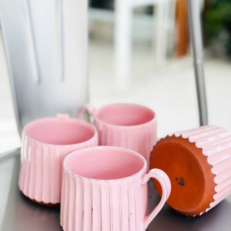 trine lise keramik, rillet kop, kop, hånddrejet kop, keramik kop, te kop, kaffe kop, latte kop, kop med hank, trine lise keramik, cappucino kop, stentøj kop, ceramic cup, mug,