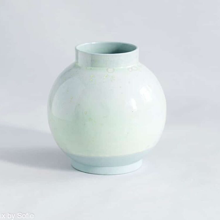 lena pedersen keramik, keramik vase, keramik urtepotte , vase i keramik, vase i porcelensler, vase i indfarvetler, krystalglasur , vase i mørkt ler, remix by sofie