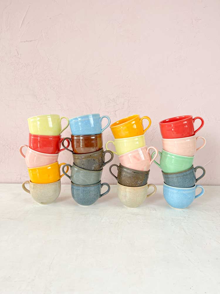 Keramik kopper med lille hank,keramik kop,keramik kop, cups, cup, handmade ceramic,, hånddrejet keramik,thilde graulund keramik, remix by sofie, borddækning, boliginteriør, ceramic