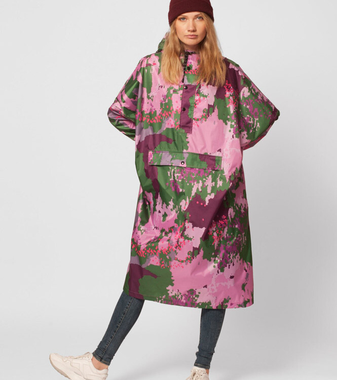 rainkiss regnponcho i genbrugsplastik digi spring camo