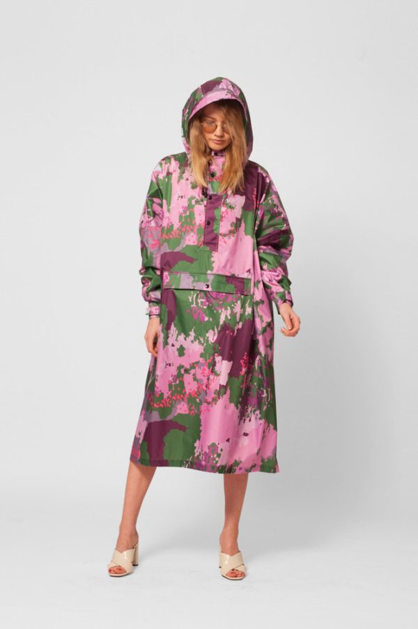 rainkiss regnponcho i genbrugsplastik digi spring camo