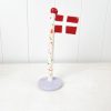 håndlavet keramik flag fra the clay play i harlekin flag med lilla fod